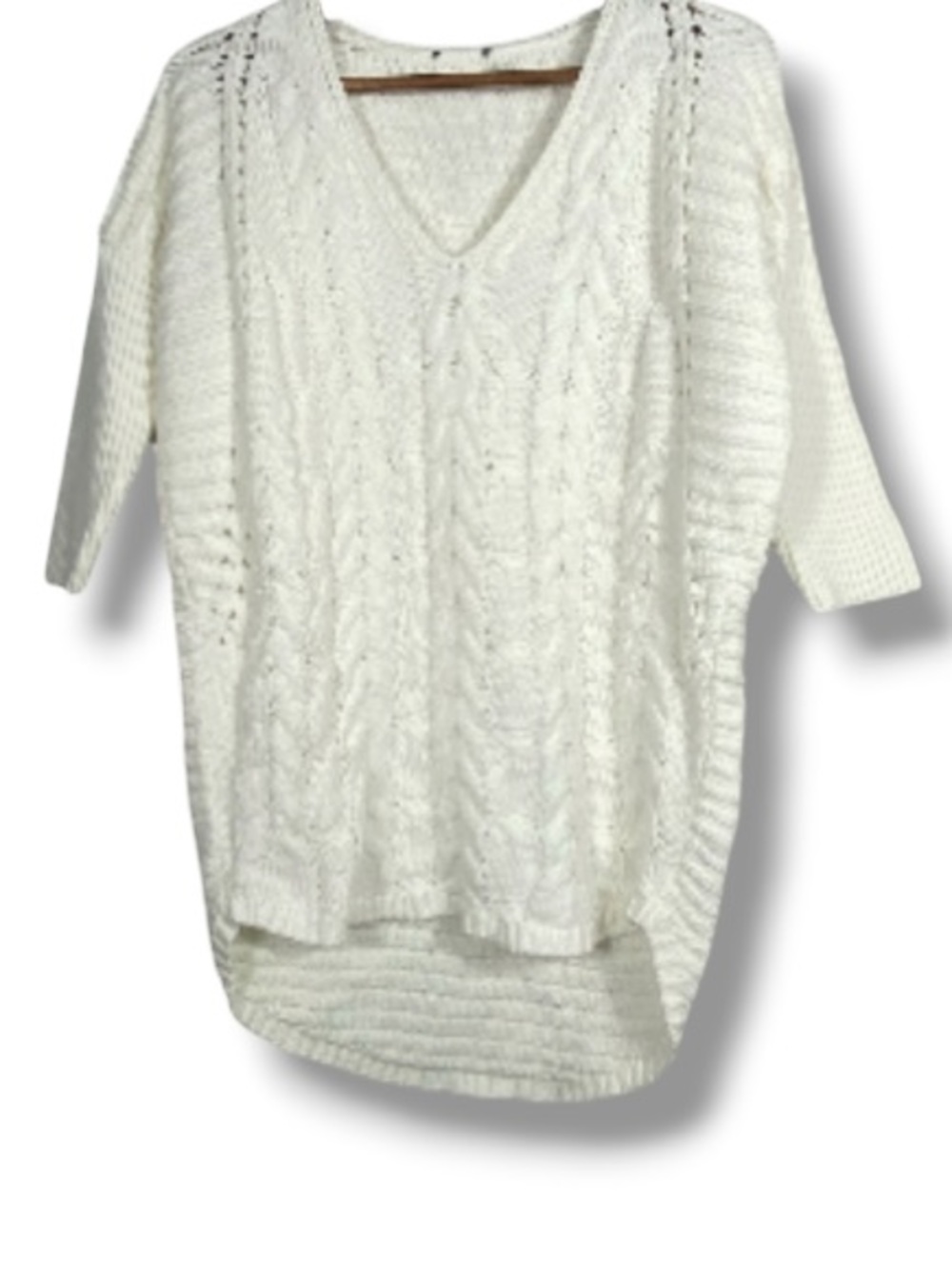 Express Women’s Chunky Knit Tunic White Cable Ski Winter Resort V-Neck Sweater
